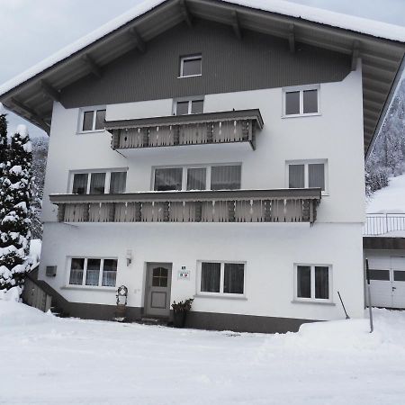 Apartamento Haus Konzett Dalaas Exterior foto