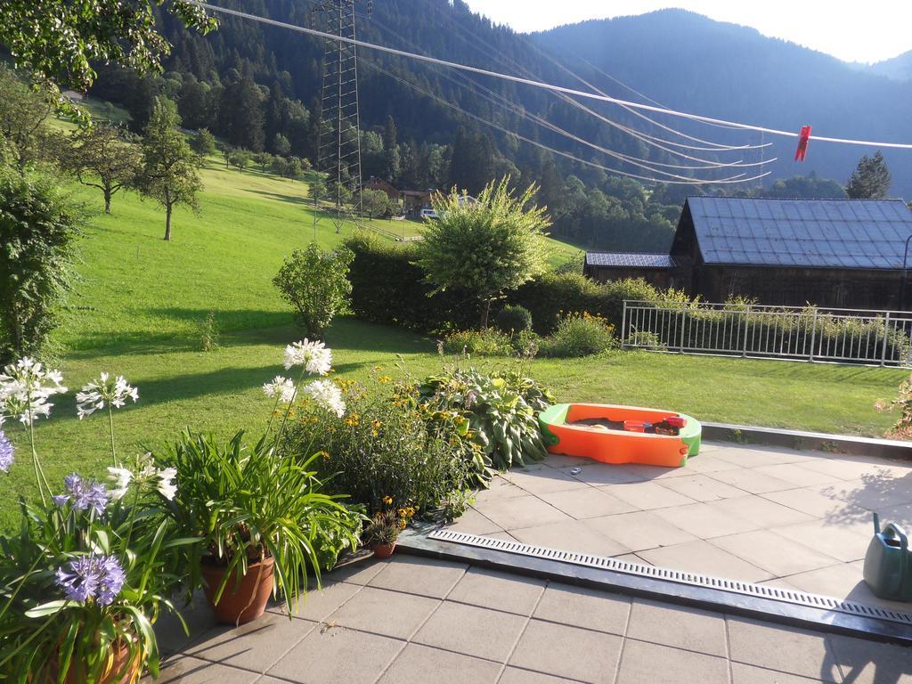 Apartamento Haus Konzett Dalaas Exterior foto